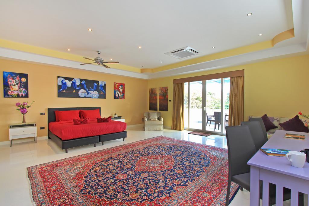 Sharrow Bay Villa Pattaya Eksteriør billede